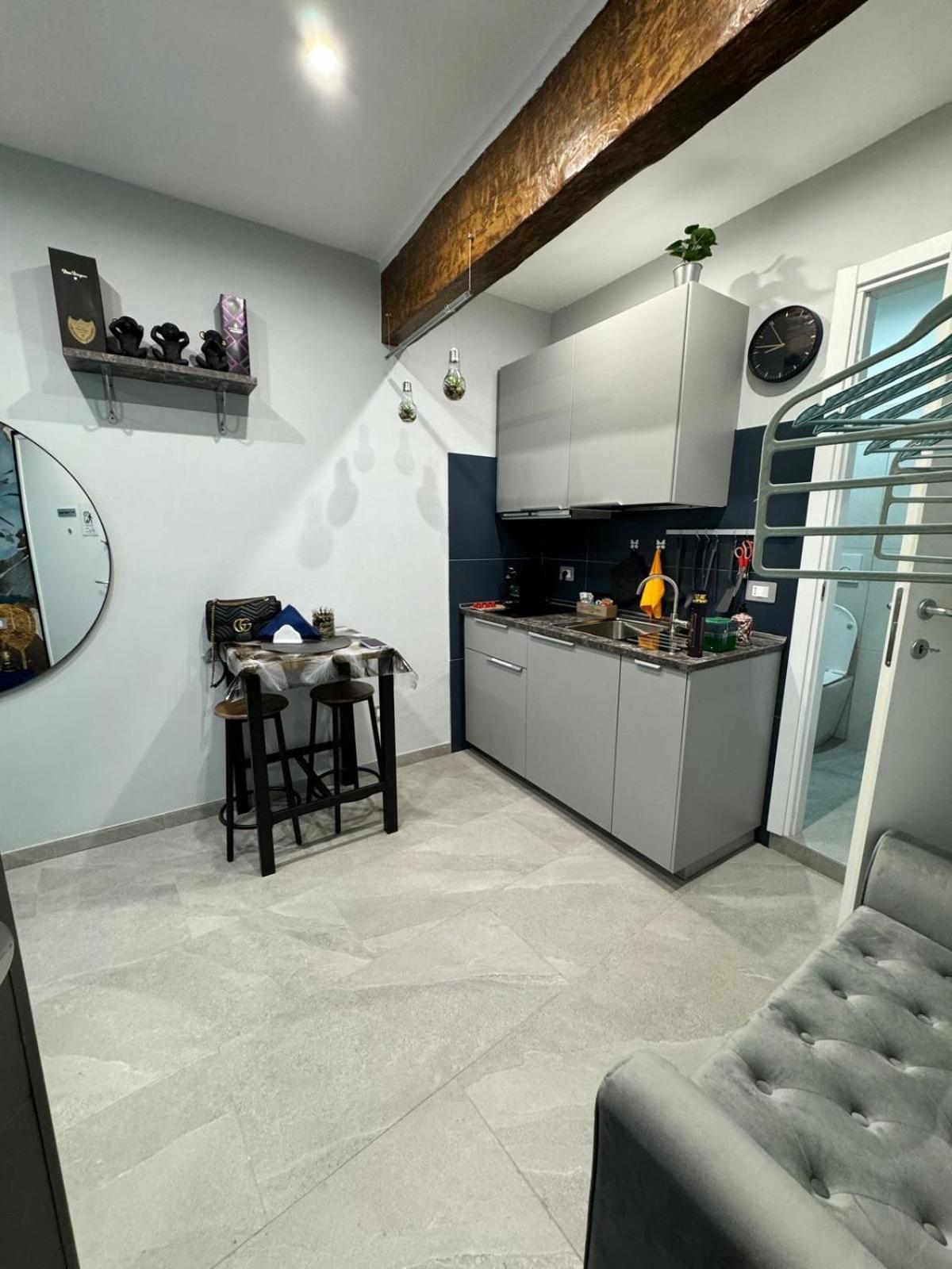 Ferienwohnung La Casa Di Jennifer Nel Centro Parma Exterior foto